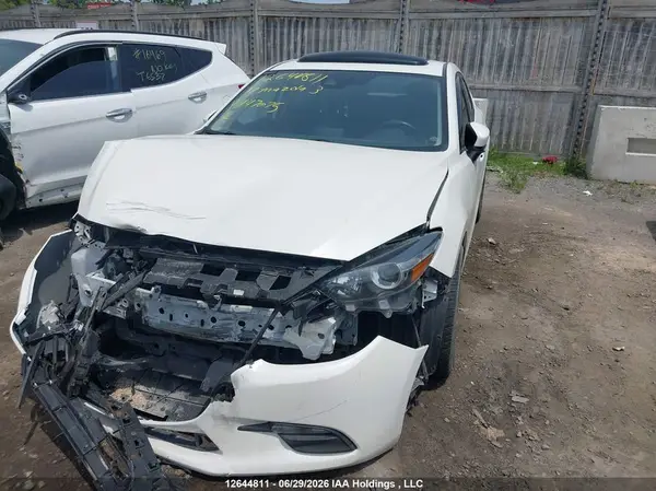 JM1BN1L79H1147075 2017 MAZDA 3 - Image 2