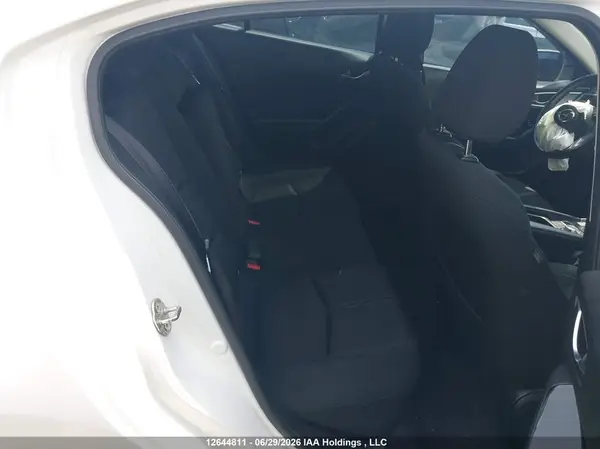 JM1BN1L79H1147075 2017 MAZDA 3 - Image 8