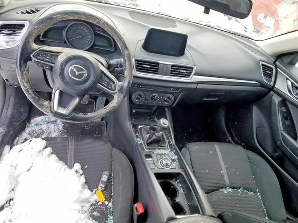 JM1BN1L7XJ1164053 2018 MAZDA 3 - Image 8