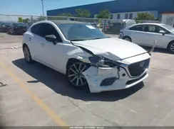 JM1BN1M30H1134176 2017 MAZDA 3