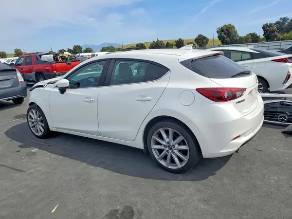 JM1BN1M30H1135019 2017 MAZDA 3 - Image 2
