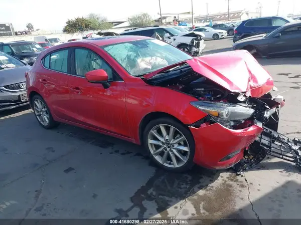 JM1BN1M31H1119699 2017 MAZDA 3 - Image 1