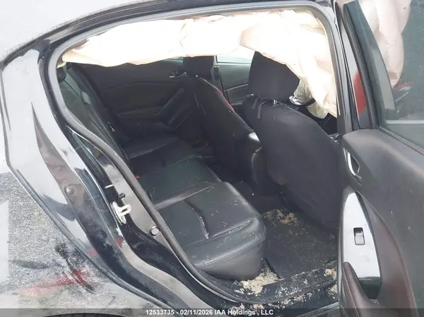 JM1BN1M31H1146952 2017 MAZDA 3 - Image 8