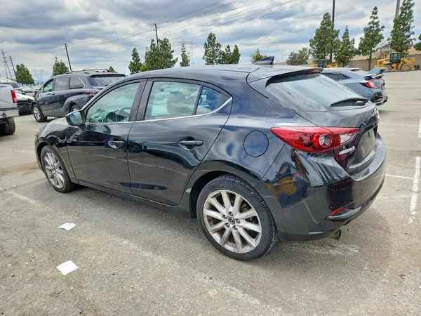 JM1BN1M32H1100126 2017 MAZDA 3 - Image 2
