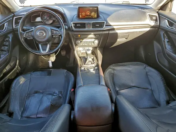 JM1BN1M32H1122739 2017 MAZDA 3 - Image 8