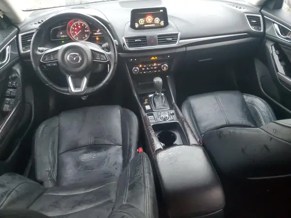 JM1BN1M32H1135524 2017 MAZDA 3 - Image 8