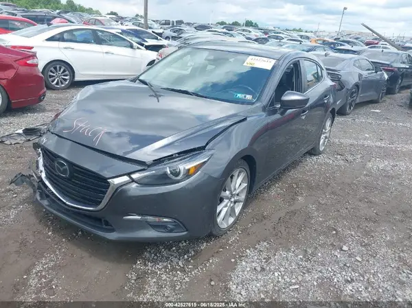 JM1BN1M33H1100300 2017 MAZDA 3 - Image 2