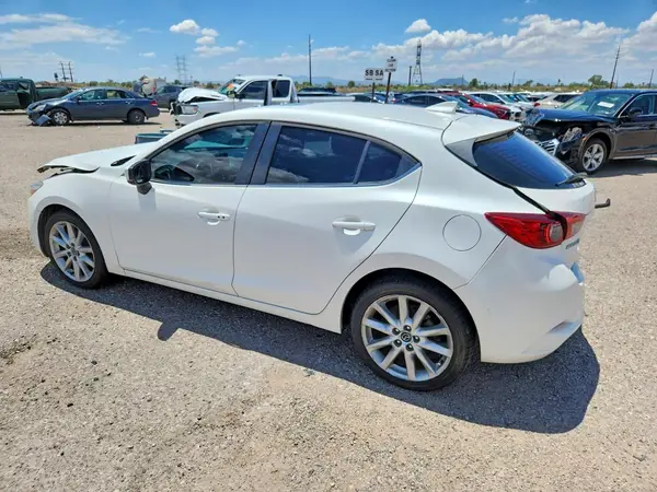 JM1BN1M33H1117467 2017 MAZDA 3 - Image 2