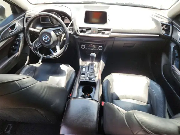 JM1BN1M33H1117467 2017 MAZDA 3 - Image 8