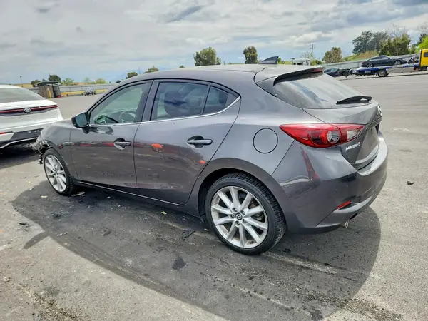 JM1BN1M33H1141901 2017 MAZDA 3 - Image 2