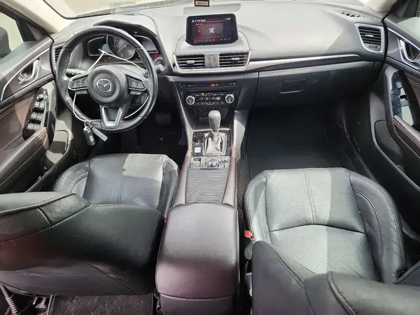 JM1BN1M33H1141901 2017 MAZDA 3 - Image 8