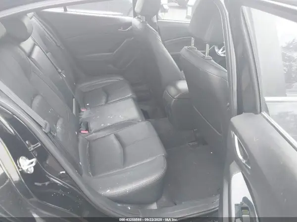 JM1BN1M34H1146038 2017 MAZDA 3 - Image 8
