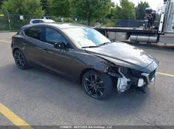 JM1BN1M35H1131256 2017 MAZDA 3