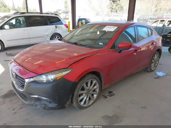 JM1BN1M35H1131838 2017 MAZDA 3 - Image 2
