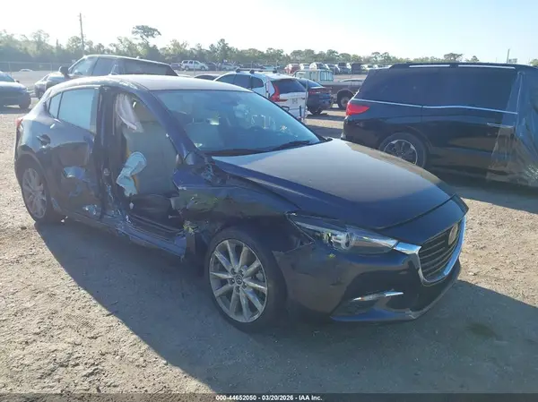 JM1BN1M35H1149711 2017 MAZDA 3 - Image 1