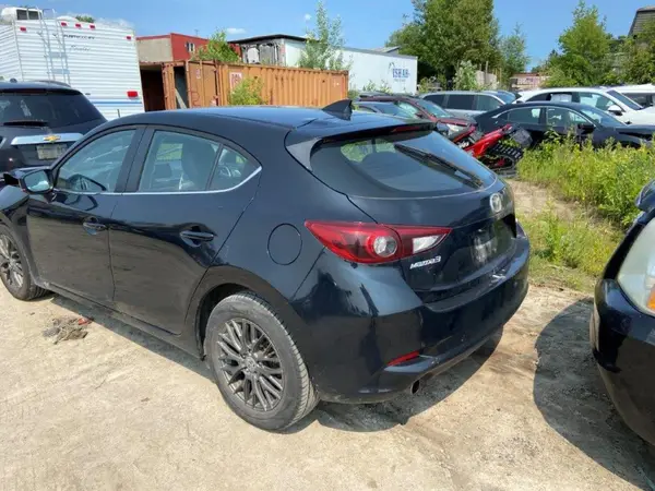 JM1BN1M35J1176252 2018 MAZDA 3 - Image 2