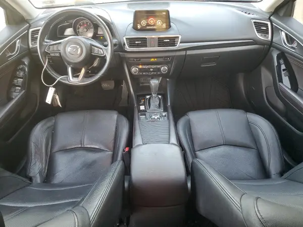 JM1BN1M37H1105564 2017 MAZDA 3 - Image 8