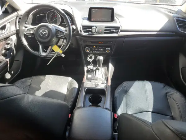JM1BN1M37H1135308 2017 MAZDA 3 - Image 8