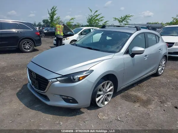 JM1BN1M37H1148740 2017 MAZDA 3 - Image 2
