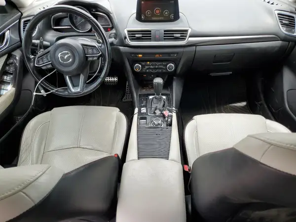 JM1BN1M38H1118565 2017 MAZDA 3 - Image 8