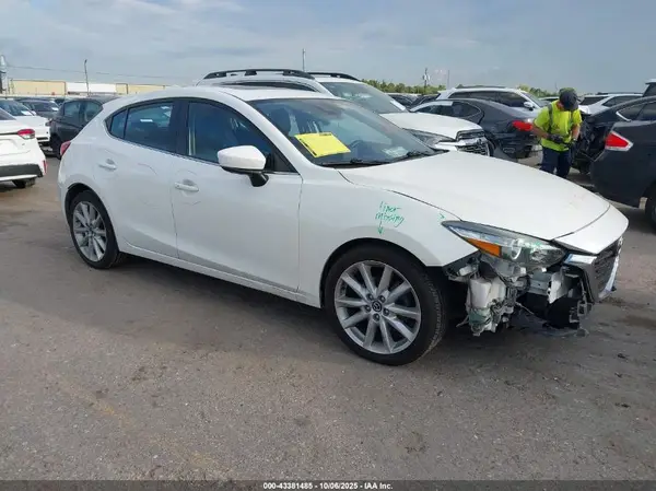 JM1BN1M38H1118954 2017 MAZDA 3 - Image 1