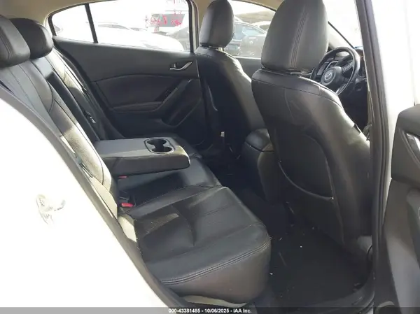 JM1BN1M38H1118954 2017 MAZDA 3 - Image 8