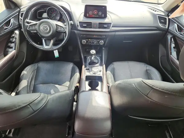 JM1BN1M39H1134015 2017 MAZDA 3 - Image 8