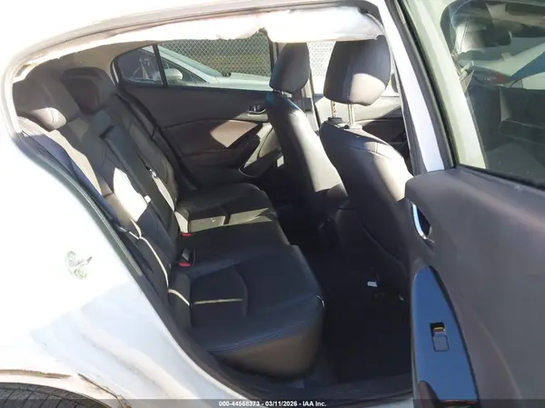 JM1BN1M3XH1117420 2017 MAZDA 3 - Image 8