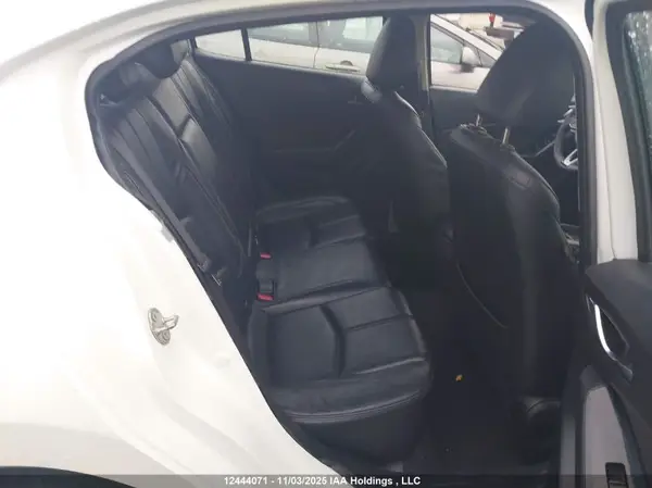 JM1BN1T71H1148608 2017 MAZDA 3 - Image 8