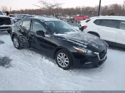 JM1BN1T73H1154426 2017 MAZDA 3