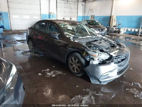 JM1BN1U70H1100788 2017 MAZDA 3 - Image 1