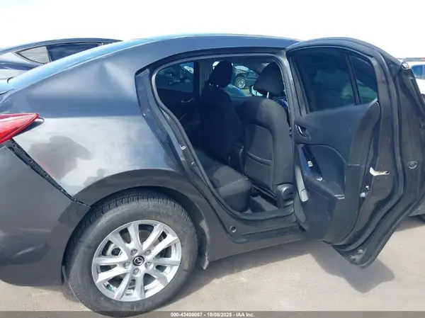JM1BN1U70H1151708 2017 MAZDA 3 - Image 8