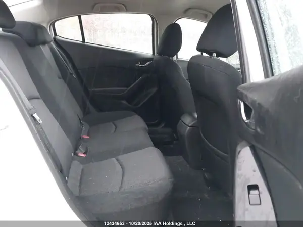JM1BN1U70J1187422 2018 MAZDA 3 - Image 8