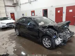 JM1BN1U71H1100072 2017 MAZDA 3