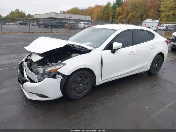 JM1BN1U71H1112660 2017 MAZDA 3 - Image 2