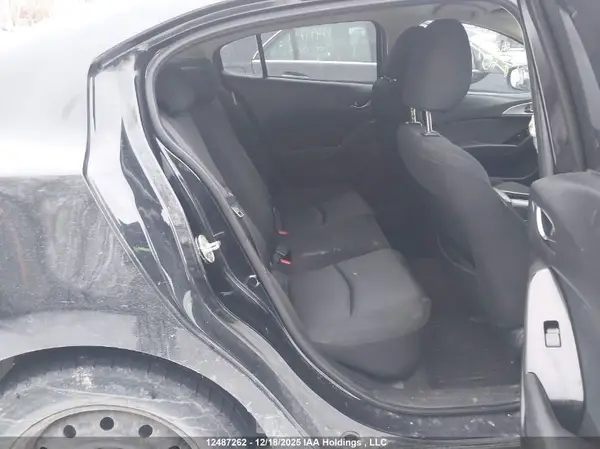 JM1BN1U73J1162157 2018 MAZDA 3 - Image 8