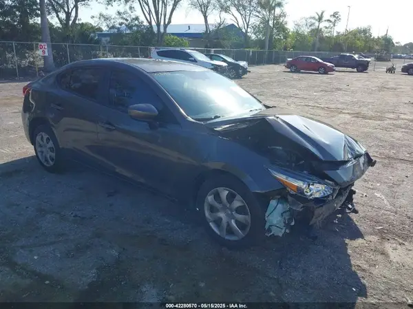 JM1BN1U74H1100986 2017 MAZDA 3 - Image 1