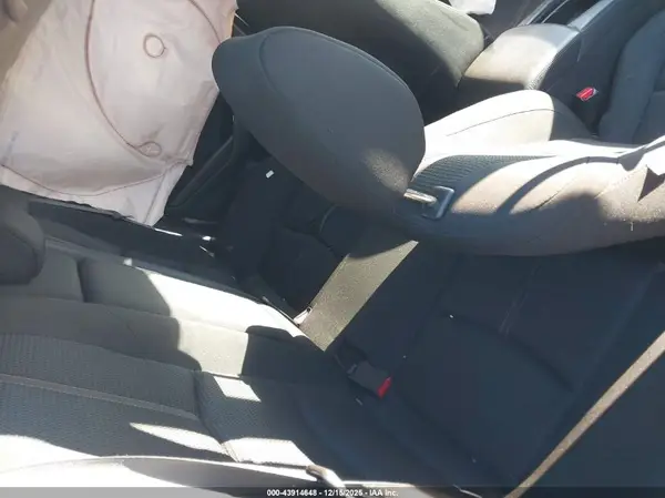 JM1BN1U75H1101256 2017 MAZDA 3 - Image 8