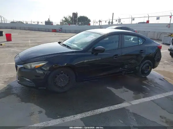 JM1BN1U79H1130758 2017 MAZDA 3 - Image 2