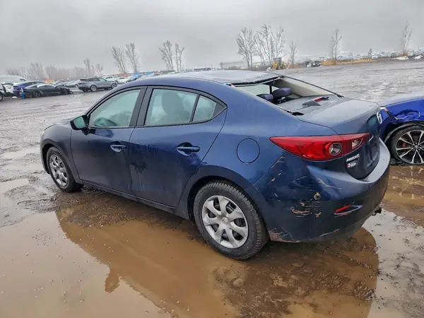 JM1BN1U7XJ1189503 2018 MAZDA 3 - Image 2