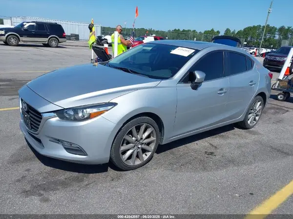 JM1BN1V32J1157270 2018 MAZDA 3 - Image 2