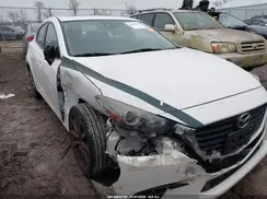 JM1BN1V35J1156548 2018 MAZDA 3