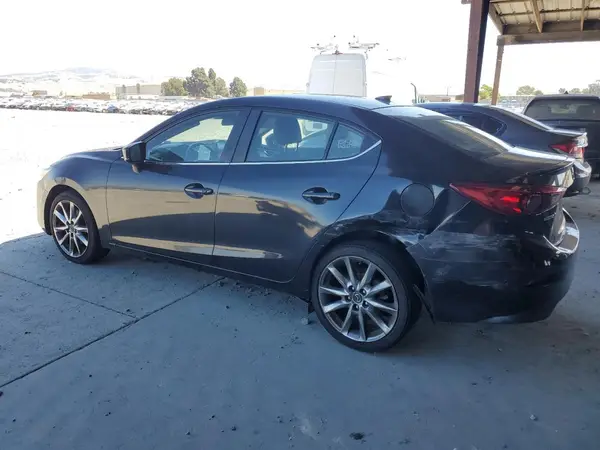 JM1BN1V36J1157577 2018 MAZDA 3 - Image 2
