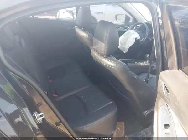 JM1BN1V37J1158379 2018 MAZDA 3 - Image 8