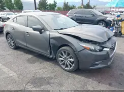 JM1BN1V39J1158139 2018 MAZDA 3