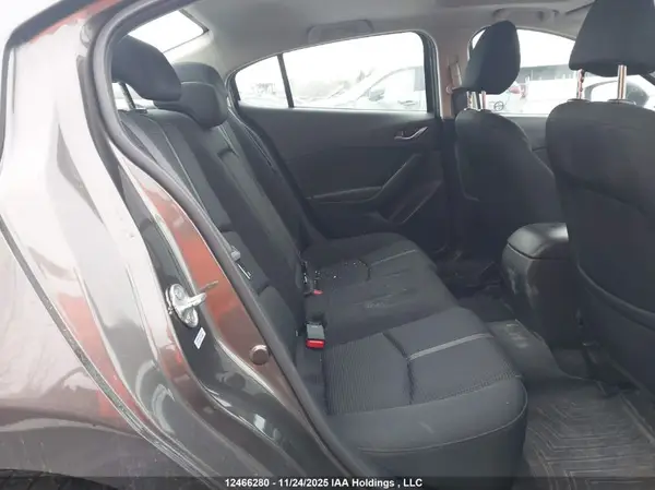 JM1BN1V70H1106749 2017 MAZDA 3 - Image 8