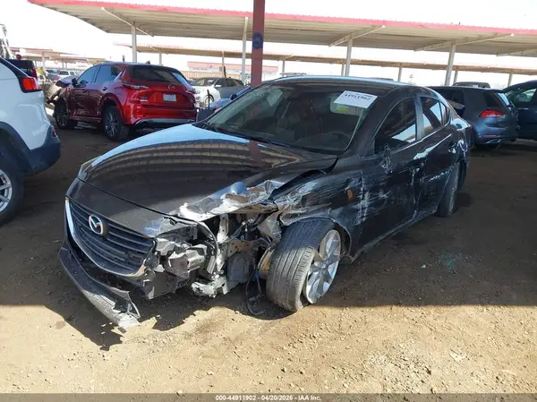 JM1BN1V70H1140156 2017 MAZDA 3 - Image 2