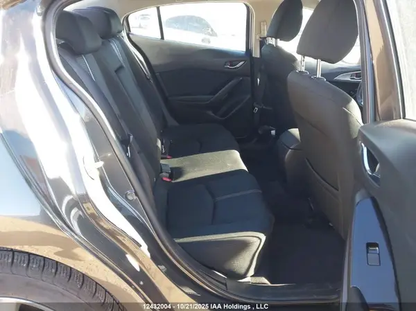 JM1BN1V70J1174801 2018 MAZDA 3 - Image 8