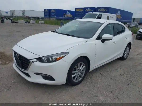 JM1BN1V70J1189072 2018 MAZDA 3 - Image 2