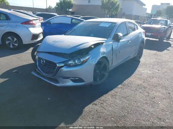 JM1BN1V72H1106185 2017 MAZDA 3 - Image 2